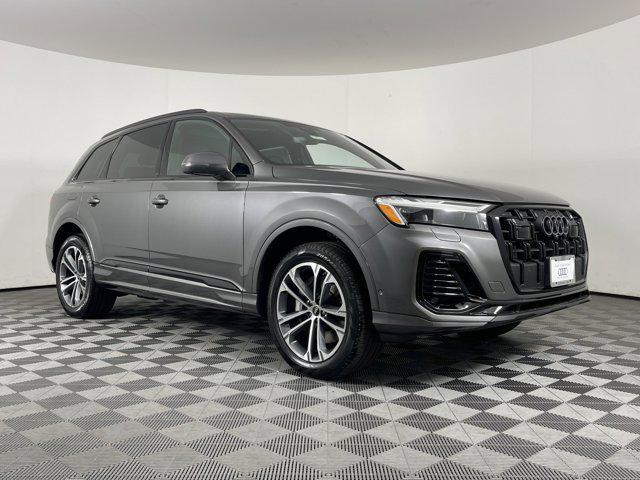 new 2025 Audi Q7 car, priced at $68,400