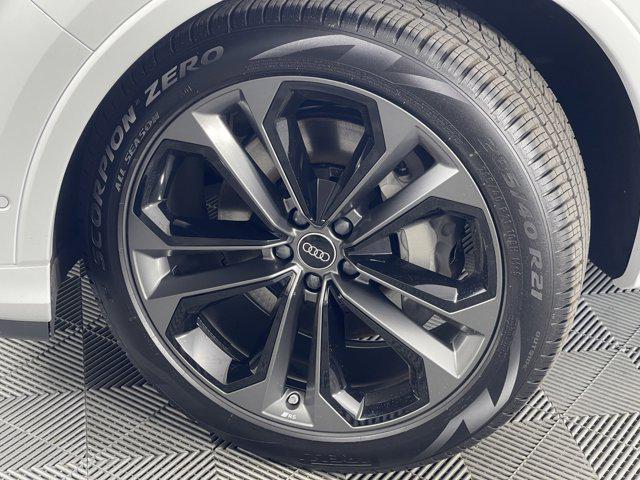 new 2025 Audi Q7 car, priced at $75,540