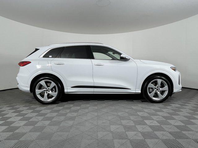 new 2025 Audi Q5 car, priced at $64,340