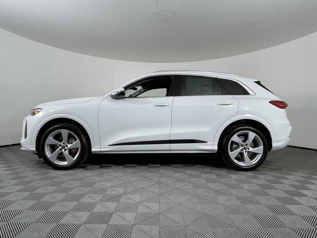 new 2025 Audi Q5 car, priced at $64,340