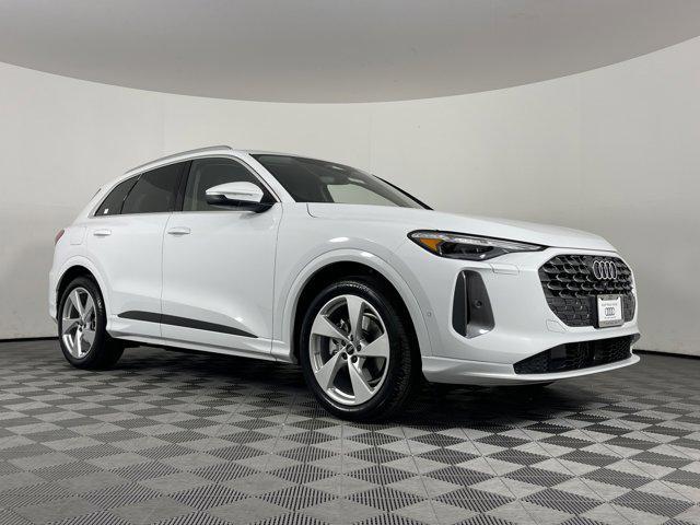 new 2025 Audi Q5 car, priced at $64,340