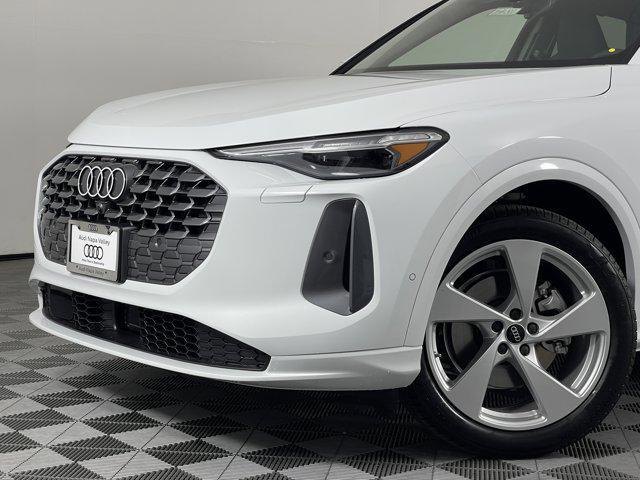 new 2025 Audi Q5 car, priced at $64,340