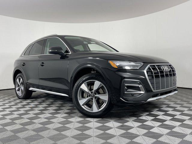 new 2024 Audi Q5 car, priced at $46,060