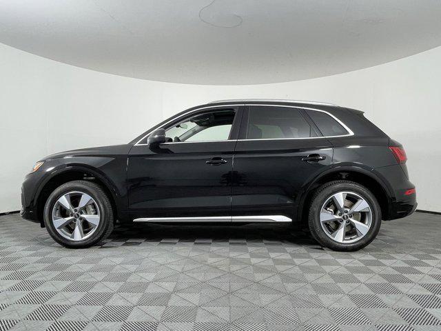 new 2024 Audi Q5 car, priced at $46,060