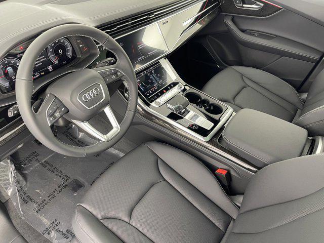 new 2025 Audi Q7 car, priced at $76,295