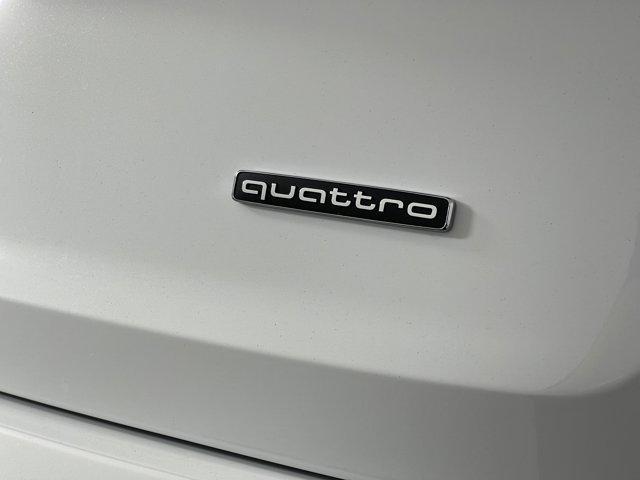 new 2025 Audi Q7 car, priced at $76,295