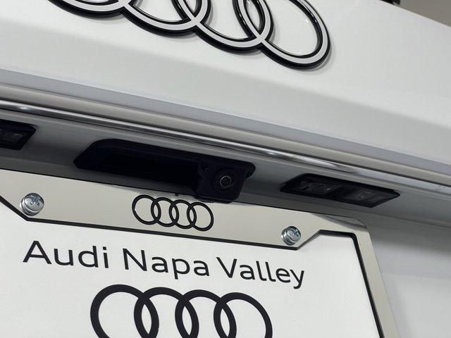 new 2025 Audi Q7 car, priced at $76,295