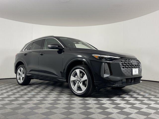 new 2025 Audi Q5 car, priced at $62,040