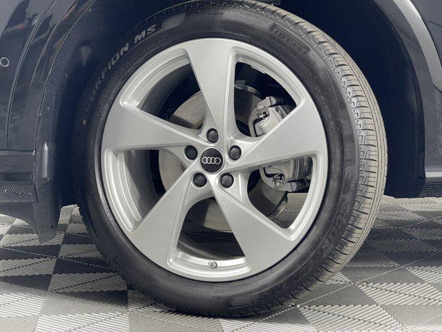 new 2025 Audi Q5 car, priced at $62,040