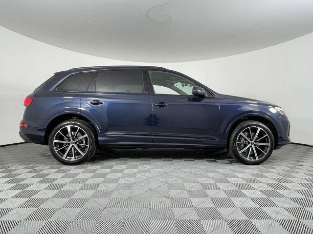 new 2025 Audi Q7 car, priced at $62,485