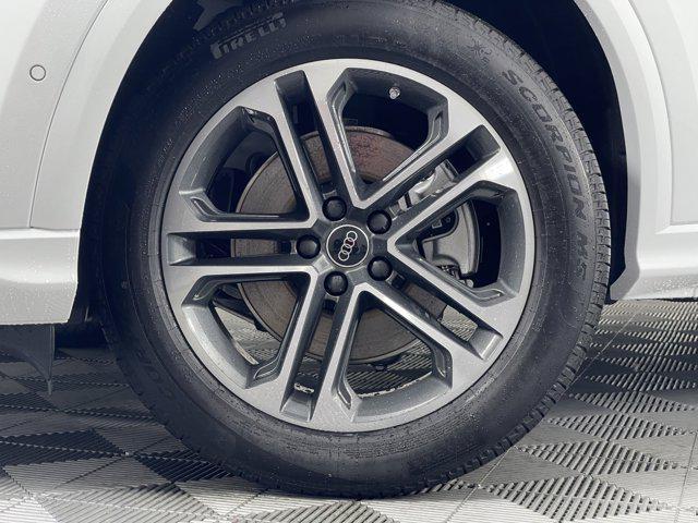 new 2025 Audi Q5 car, priced at $58,930