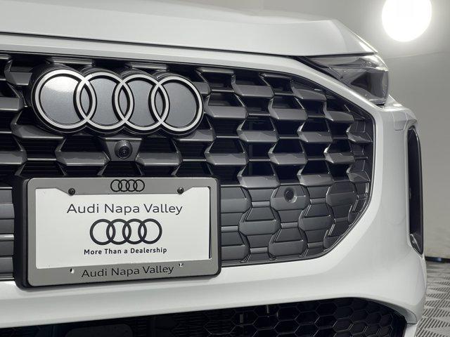 new 2025 Audi Q5 car, priced at $62,040