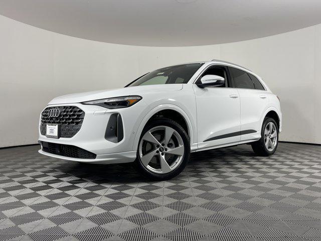 new 2025 Audi Q5 car, priced at $62,040