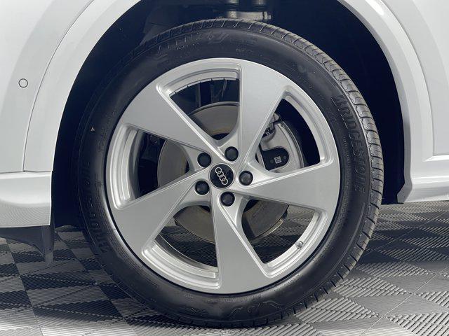 new 2025 Audi Q5 car, priced at $62,040