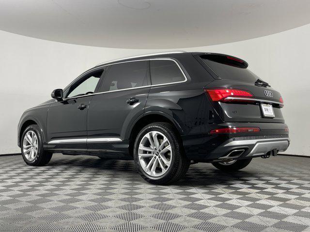 new 2025 Audi Q7 car, priced at $73,200