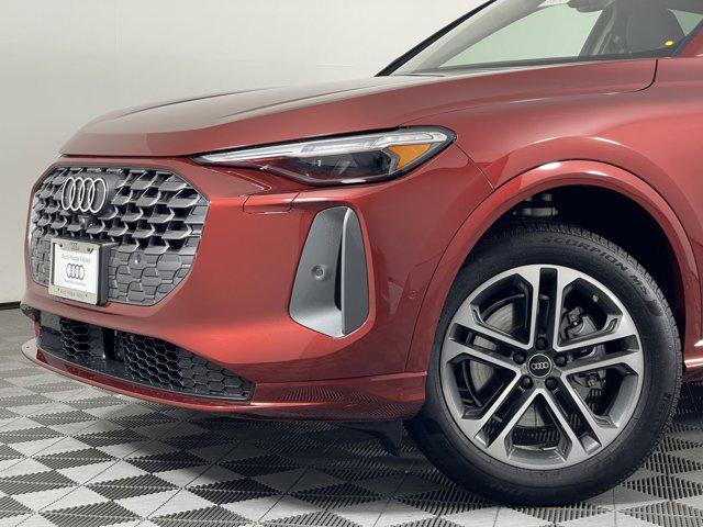 new 2025 Audi Q5 car, priced at $59,525