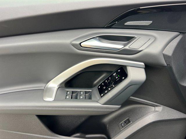 new 2025 Audi Q5 car, priced at $61,390