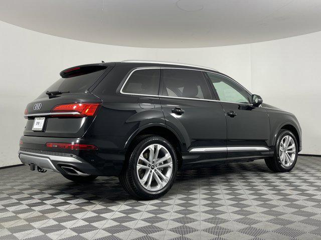 new 2025 Audi Q7 car, priced at $67,900