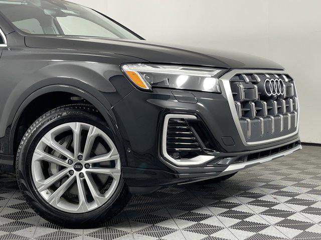 new 2025 Audi Q7 car, priced at $67,900