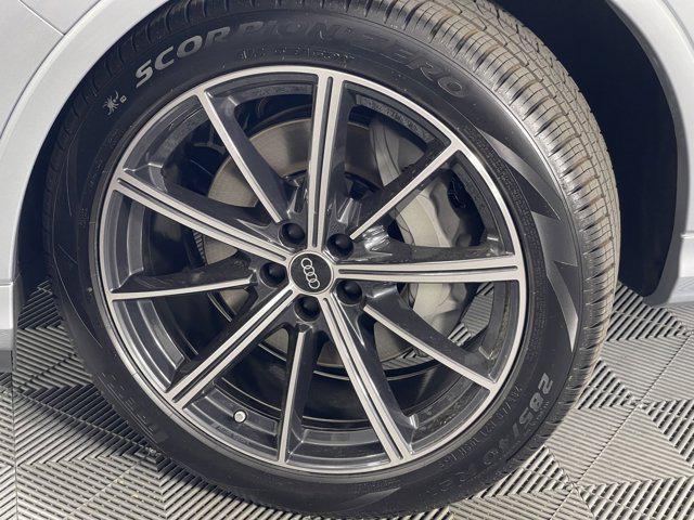 new 2025 Audi Q7 car, priced at $69,400