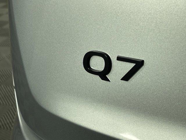 new 2025 Audi Q7 car, priced at $69,400