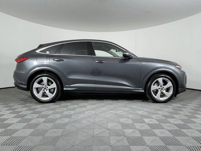 new 2025 Audi Q5 car, priced at $66,975