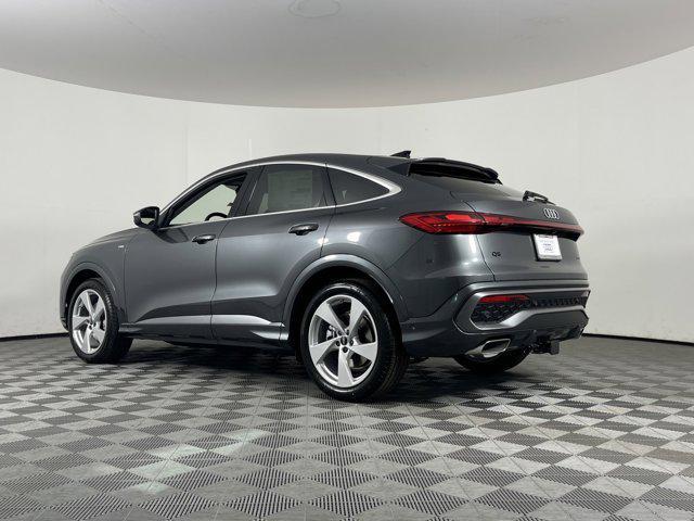 new 2025 Audi Q5 car, priced at $66,975