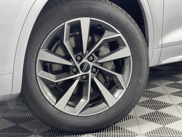 new 2025 Audi Q5 car, priced at $59,435