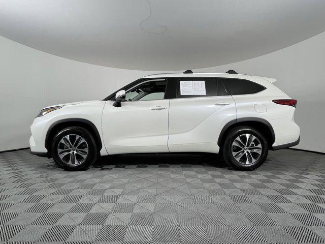 used 2021 Toyota Highlander car, priced at $27,488