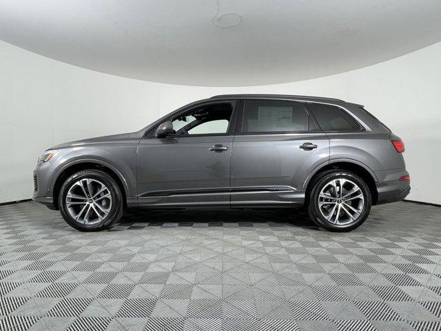 new 2025 Audi Q7 car, priced at $68,765