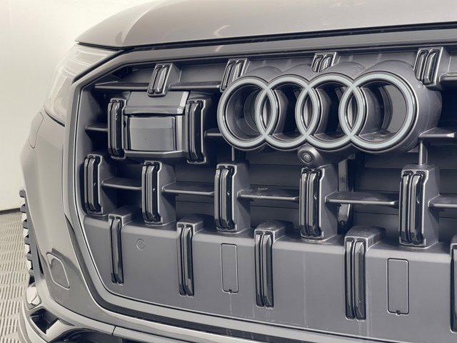 new 2025 Audi Q7 car, priced at $68,765