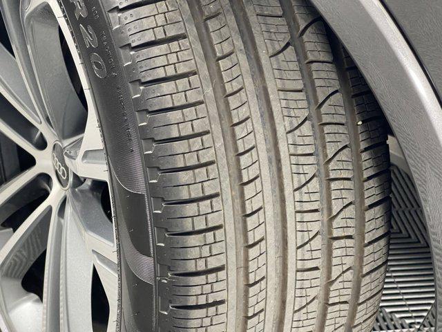 new 2025 Audi Q7 car, priced at $68,765