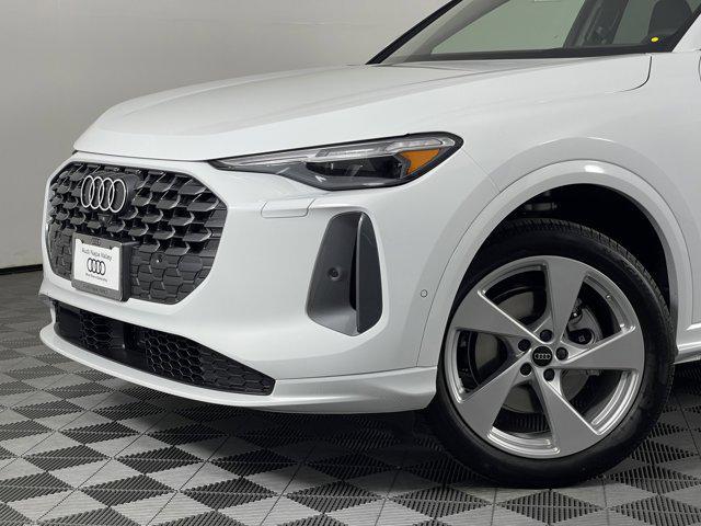 new 2025 Audi Q5 car, priced at $62,040