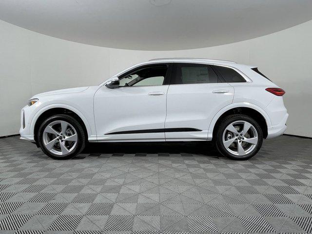 new 2025 Audi Q5 car, priced at $62,040