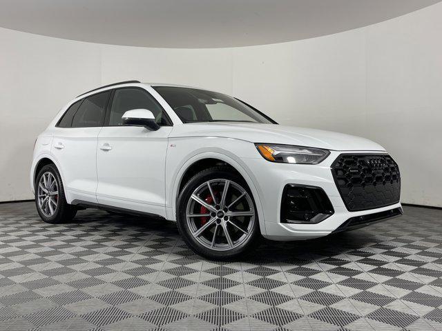 new 2024 Audi Q5 car, priced at $66,395