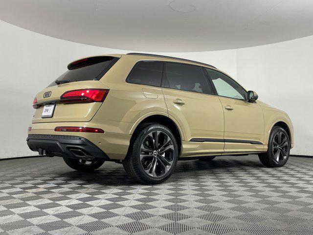 new 2025 Audi Q7 car, priced at $74,055