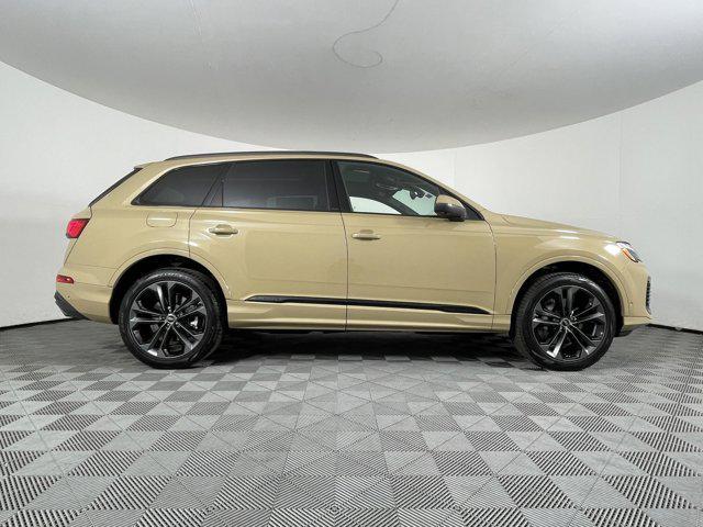 new 2025 Audi Q7 car, priced at $75,305