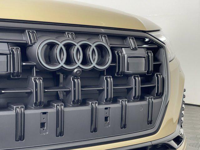 new 2025 Audi Q7 car, priced at $75,305