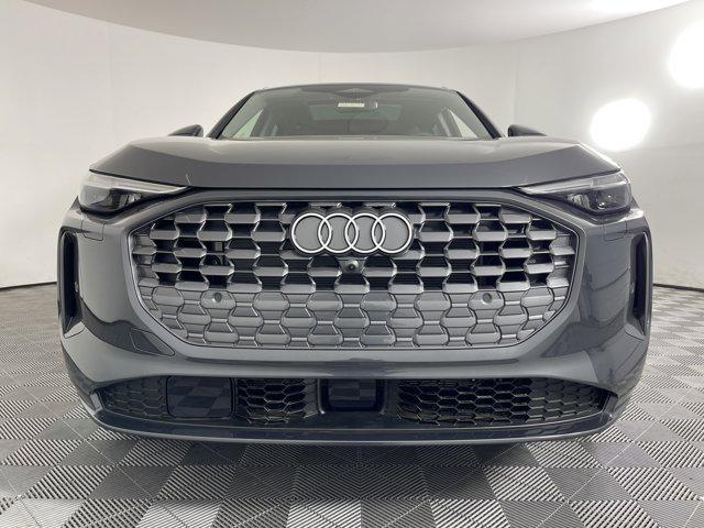 new 2025 Audi Q5 car, priced at $61,300