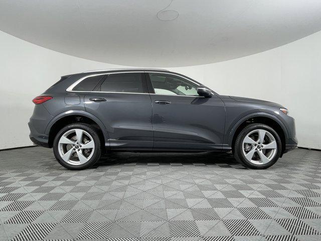 new 2025 Audi Q5 car, priced at $61,300
