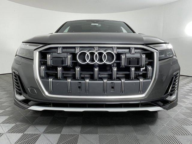new 2025 Audi Q7 car, priced at $76,295