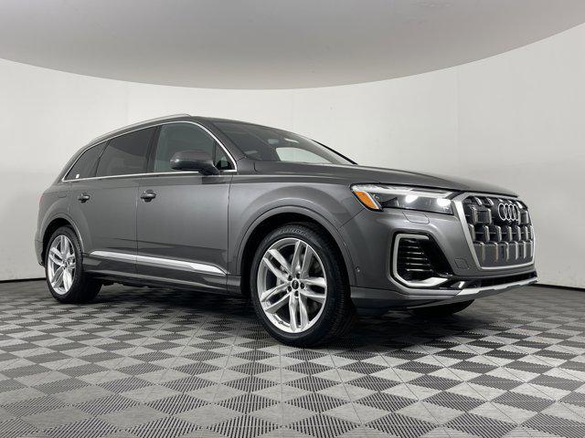 new 2025 Audi Q7 car, priced at $76,295