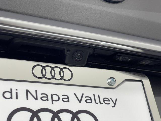 new 2025 Audi Q7 car, priced at $76,295