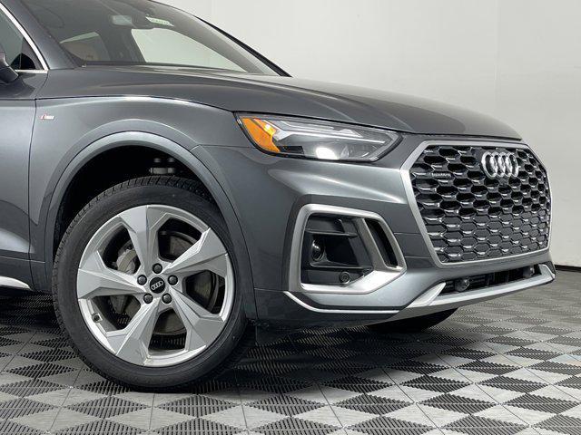 new 2025 Audi Q5 car, priced at $59,400