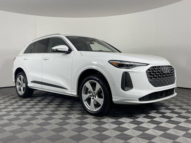 new 2025 Audi Q5 car, priced at $60,440