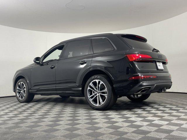 new 2025 Audi Q7 car, priced at $71,500