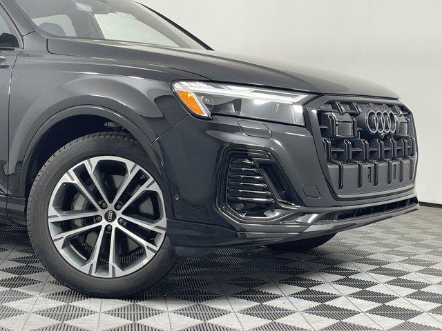 new 2025 Audi Q7 car, priced at $71,500