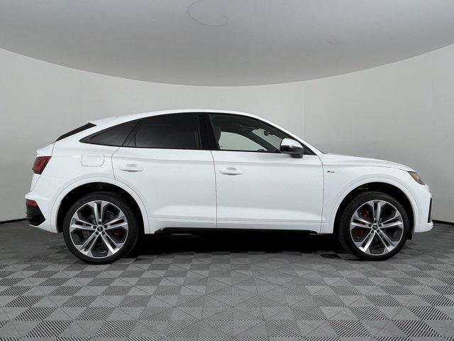 new 2024 Audi Q5 car, priced at $61,020