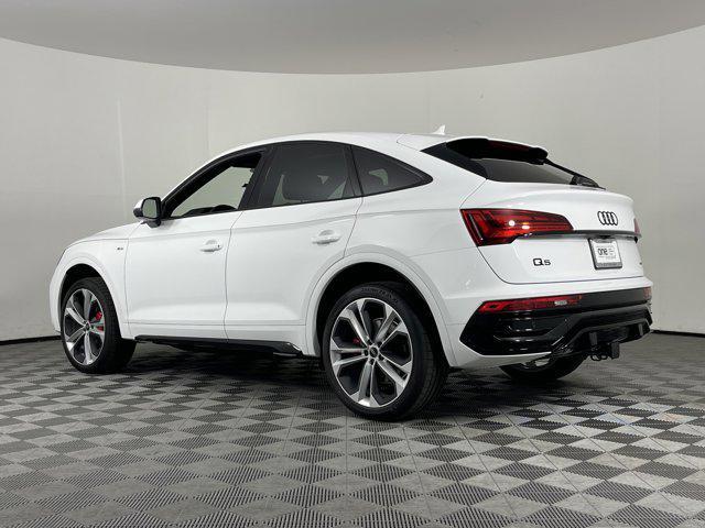 new 2024 Audi Q5 car, priced at $61,020