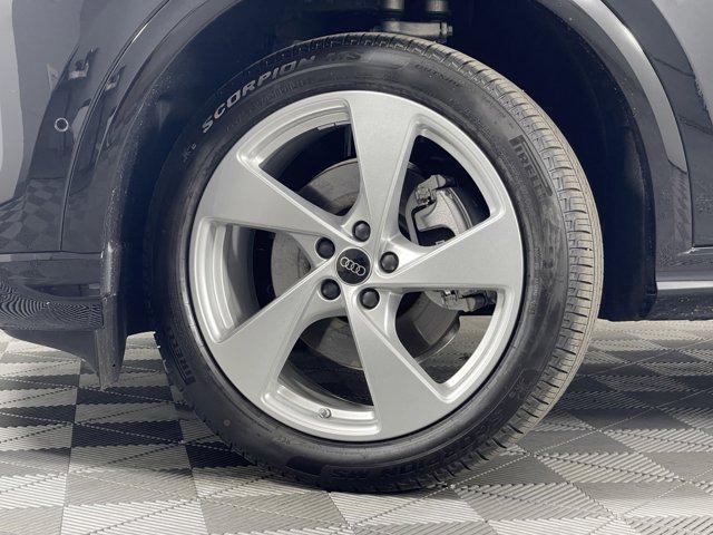 new 2025 Audi Q5 car, priced at $62,040